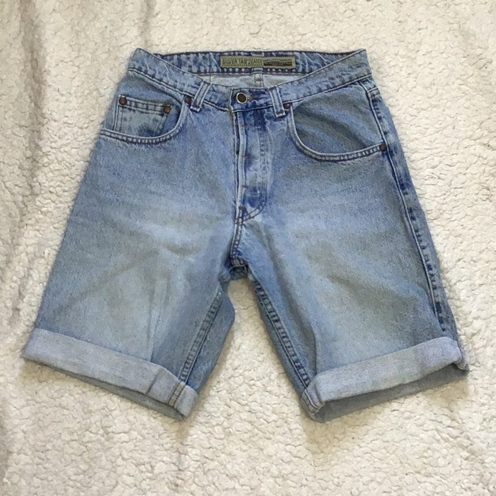 Vtg. 80’s 🦋 Levi’s High Waisted Silver Tab